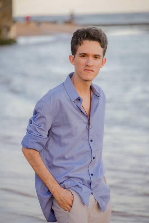 Família radiante em Praia do Forte: Ensaio emocionante sob o sol do verão de 2024, capturando a beleza única deste destino paradisíaco.'