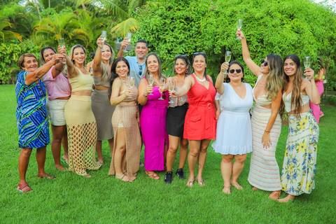 Registro sensitivo: uma tarde cheia de afeto em fotografias que capturam a essência de momentos especiais em Guarajuba.'