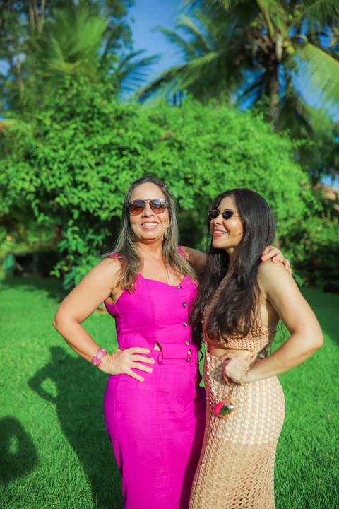 Aniversário animado: Lalinka Couto convida para um ensaio de pura emoção e celebração em Guarajuba.'