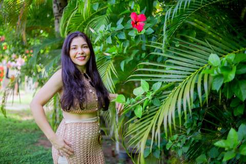 Amor e alegria capturados: o aniversário de Ayres imortalizado em fotos cheias de significado na Praia do Forte Bahia'