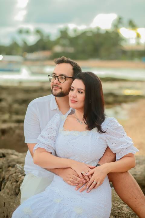Noivado de conto de fadas: Veja como Diogo surpreendeu Fernanda com um pedido de casamento emocionante em Praia do Forte-Ba. Foto da hora por Waldyr Lantyer'