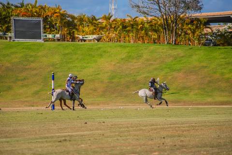 A adrenalina do polo tomou conta do Polo Club em Praia do Forte. As partidas do V Torneio Polomar foram um espetáculo único!'