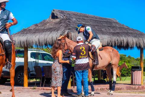 O V Torneio de Ano Novo Polomar trouxe emoção ao Polo Club em Praia do Forte. Um espetáculo de habilidade, estratégia e paixão pelo polo, esporte equestre de grande tradição.'