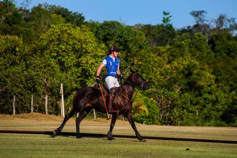 O V Torneio de Ano Novo Polomar trouxe emoção ao Polo Club em Praia do Forte. Um espetáculo de habilidade, estratégia e paixão pelo polo, esporte equestre de grande tradição.