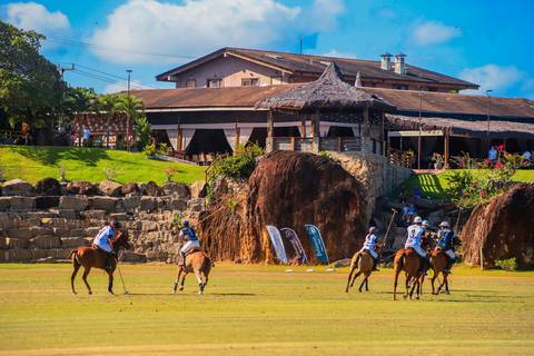 O Polo Club de Praia do Forte reuniu atletas e amantes do polo em um torneio inesquecível. Veja os destaques do V Torneio Polomar!'