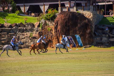 Do galopar dos cavalos aos gols decisivos, o V Torneio Polomar foi pura emoção no Polo Club. Fotos exclusivas disponíveis!'
