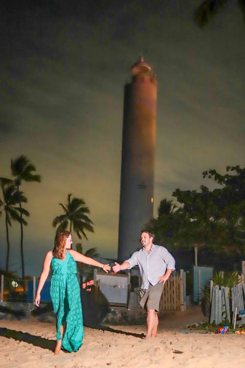 fotografia de casamento Praia do Forte, ensaio fotográfico pedido de casamento Bahia, fotos de casamento ao nascer da lua, fotógrafo em Praia do Forte Bahia, pedido de casamento surpresa na praia, ensaio romântico Praia do Forte, fotos de casal ao lado do'