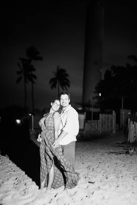 fotografia de casamento Praia do Forte, ensaio fotográfico pedido de casamento Bahia, fotos de casamento ao nascer da lua, fotógrafo em Praia do Forte Bahia, pedido de casamento surpresa na praia, ensaio romântico Praia do Forte, fotos de casal ao lado do'