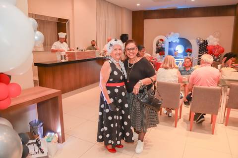 Fotógrafo de aniversário em Portugal – registe momentos especiais com fotografias profissionais.
Sessão fotográfica de aniversário em Lisboa – celebre o seu dia com imagens incríveis.
Fotografias de aniversário no Porto – captamos a emoção do seu momento '