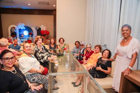 Fotógrafo de aniversário em Portugal – registe momentos especiais com fotografias profissionais.
Sessão fotográfica de aniversário em Lisboa – celebre o seu dia com imagens incríveis.
Fotografias de aniversário no Porto – captamos a emoção do seu momento '