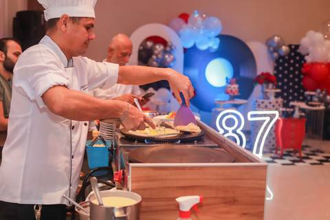 Fotógrafo de aniversário em Portugal – registe momentos especiais com fotografias profissionais.
Sessão fotográfica de aniversário em Lisboa – celebre o seu dia com imagens incríveis.
Fotografias de aniversário no Porto – captamos a emoção do seu momento '