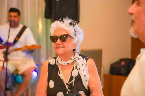 Como garantir fotografias incríveis do seu aniversário? Deixe a fotografia connosco!
Contrate um fotógrafo profissional para captar cada detalhe da sua festa.
Imagens de aniversário que contam a sua história – fotógrafo em Portugal.
Fotografia de festas e'