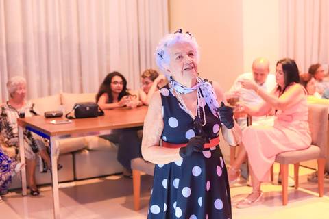 Como garantir fotografias incríveis do seu aniversário? Deixe a fotografia connosco!
Contrate um fotógrafo profissional para captar cada detalhe da sua festa.
Imagens de aniversário que contam a sua história – fotógrafo em Portugal.
Fotografia de festas e'