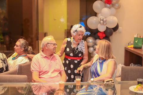 Fotógrafo de aniversário em Portugal – registe momentos especiais com fotografias profissionais.
Sessão fotográfica de aniversário em Lisboa – celebre o seu dia com imagens incríveis.
Fotografias de aniversário no Porto – captamos a emoção do seu momento '