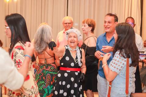 Fotógrafo de aniversário em Portugal – registe momentos especiais com fotografias profissionais.
Sessão fotográfica de aniversário em Lisboa – celebre o seu dia com imagens incríveis.
Fotografias de aniversário no Porto – captamos a emoção do seu momento '