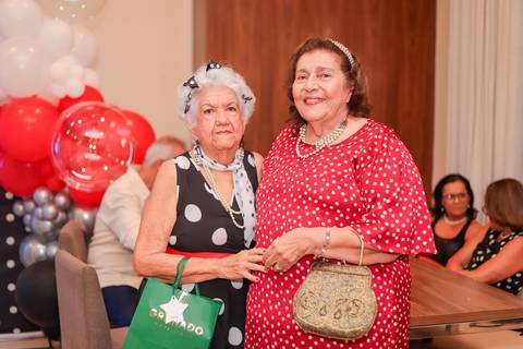 Fotógrafo de aniversário em Portugal – registe momentos especiais com fotografias profissionais.
Sessão fotográfica de aniversário em Lisboa – celebre o seu dia com imagens incríveis.
Fotografias de aniversário no Porto – captamos a emoção do seu momento '