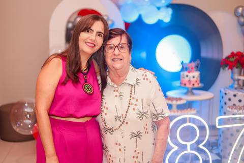 Fotógrafo de aniversário em Portugal – registe momentos especiais com fotografias profissionais.
Sessão fotográfica de aniversário em Lisboa – celebre o seu dia com imagens incríveis.
Fotografias de aniversário no Porto – captamos a emoção do seu momento '