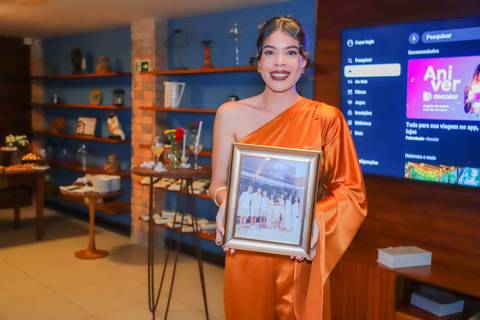 Dra. Laiza Paiva celebra nova fase como advogada, acolhendo clientes com empatia nas áreas imobiliária e sucessória.

'