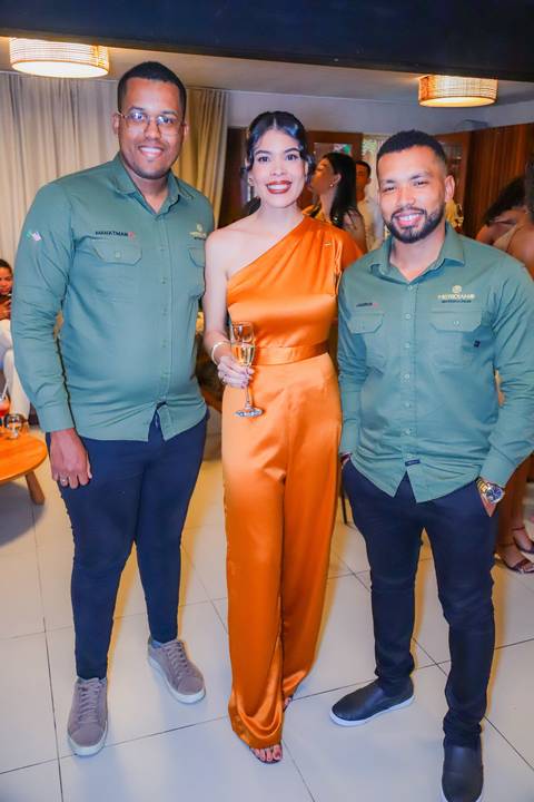 Dra. Laiza Paiva celebra nova fase como advogada, acolhendo clientes com empatia nas áreas imobiliária e sucessória.

'