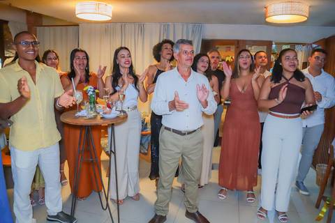 Imagem que eterniza o início de uma missão: a Dra. Laiza Paiva agora oferece soluções jurídicas com sensibilidade e técnica. Praia do Forte Bahia'