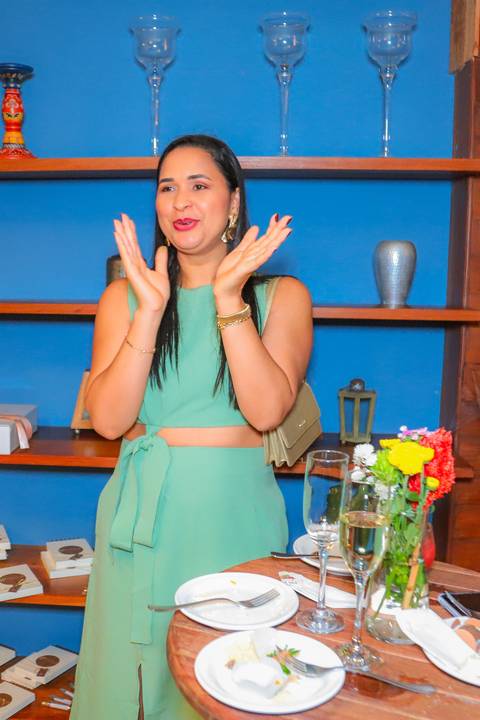 Imagem que eterniza o início de uma missão: a Dra. Laiza Paiva agora oferece soluções jurídicas com sensibilidade e técnica. Praia do Forte Bahia'