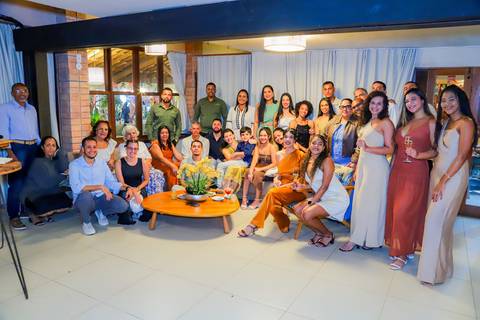 Imagem que eterniza o início de uma missão: a Dra. Laiza Paiva agora oferece soluções jurídicas com sensibilidade e técnica. Praia do Forte Bahia'