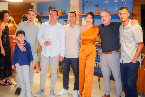 Imagem que eterniza o início de uma missão: a Dra. Laiza Paiva agora oferece soluções jurídicas com sensibilidade e técnica. Praia do Forte Bahia'