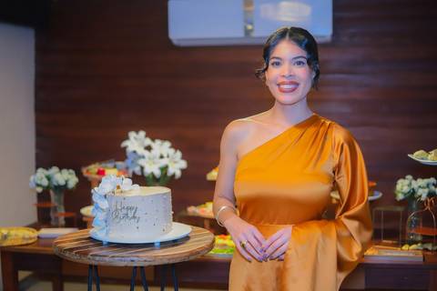 Imagem que eterniza o início de uma missão: a Dra. Laiza Paiva agora oferece soluções jurídicas com sensibilidade e técnica. Praia do Forte Bahia'