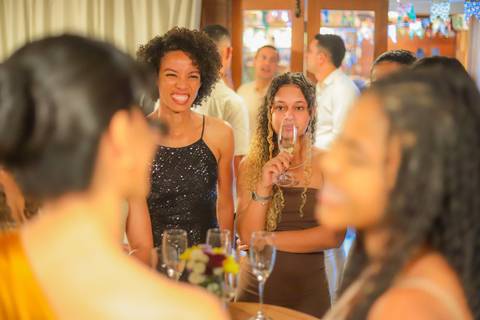 Imagem que eterniza o início de uma missão: a Dra. Laiza Paiva agora oferece soluções jurídicas com sensibilidade e técnica. Praia do Forte Bahia'