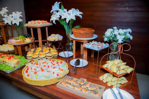 Fotografia de um marco: Dra. Laiza inaugura sua advocacia em Praia do Forte, dedicada à área imobiliária e sucessória.

'