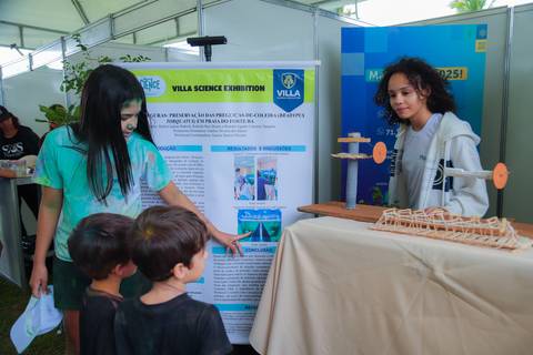 escola bilíngue em Praia do Forte educação premium Bahia Villa Global Education melhores escolas da Linha Verde onde matricular meu filho em Praia do Forte Castelo Garcia D’Ávila eventos plantio de ipê e pau-brasil escolas com foco fotografo praia '