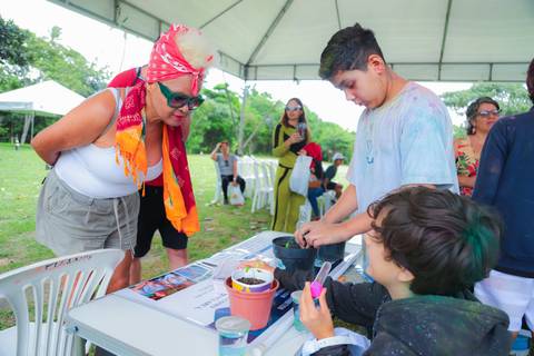 escola bilíngue em Praia do Forte educação premium Bahia Villa Global Education melhores escolas da Linha Verde onde matricular meu filho em Praia do Forte Castelo Garcia D’Ávila eventos plantio de ipê e pau-brasil escolas com foco fotografo praia '