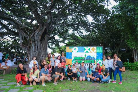 escola bilíngue em Praia do Forte educação premium Bahia Villa Global Education melhores escolas da Linha Verde onde matricular meu filho em Praia do Forte Castelo Garcia D’Ávila eventos plantio de ipê e pau-brasil escolas com foco fotografo praia '