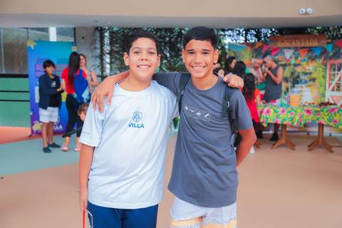 escola bilíngue em Praia do Forte educação premium Bahia Villa Global Education melhores escolas da Linha Verde onde matricular meu filho em Praia do Forte Castelo Garcia D’Ávila eventos plantio de ipê e pau-brasil escolas com foco ambiental na Bahia mora'