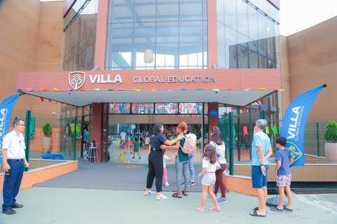 escola bilíngue em Praia do Forte educação premium Bahia Villa Global Education melhores escolas da Linha Verde onde matricular meu filho em Praia do Forte Castelo Garcia D’Ávila eventos plantio de ipê e pau-brasil escolas com foco ambiental na Bahia mora'