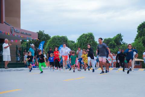 escola bilíngue em Praia do Forte educação premium Bahia Villa Global Education melhores escolas da Linha Verde onde matricular meu filho em Praia do Forte Castelo Garcia D’Ávila eventos plantio de ipê e pau-brasil escolas com foco fotografo praia '
