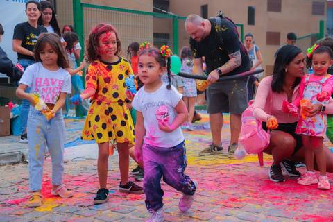 escola bilíngue em Praia do Forte educação premium Bahia Villa Global Education melhores escolas da Linha Verde onde matricular meu filho em Praia do Forte Castelo Garcia D’Ávila eventos plantio de ipê e pau-brasil escolas com foco fotografo praia '