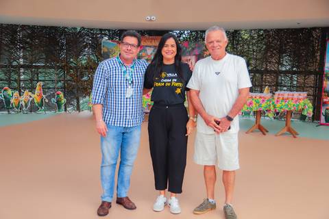 escola bilíngue em Praia do Forte educação premium Bahia Villa Global Education melhores escolas da Linha Verde onde matricular meu filho em Praia do Forte Castelo Garcia D’Ávila eventos plantio de ipê e pau-brasil escolas com foco ambiental na Bahia mora'