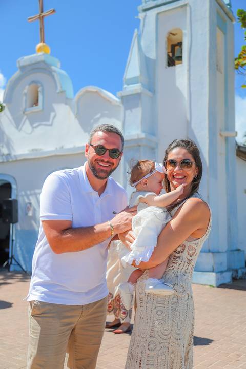 Registro do batizado de Catarina na Igreja São Francisco de Assis em Praia do Forte, feito pelo fotógrafo Waldyr Lantyer.'