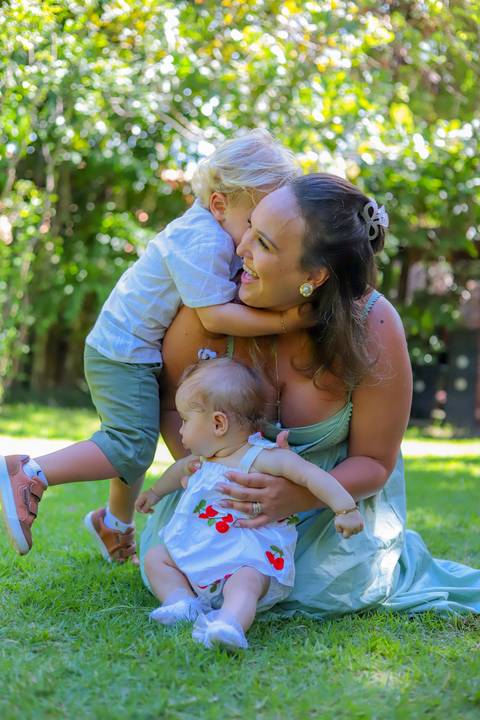 Detalhes da decoração e do ambiente da pousada onde aconteceu a comemoração do batismo.

'