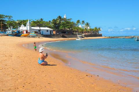 Experiência inesquecível com ensaio fotográfico em Praia do Forte, Bahia. Guia turístico e fotógrafo local registrando a essência cultural e natural do destino.”'
