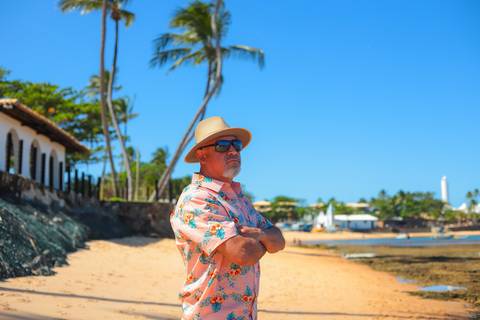 Experiência inesquecível com ensaio fotográfico em Praia do Forte, Bahia. Guia turístico e fotógrafo local registrando a essência cultural e natural do destino.”'