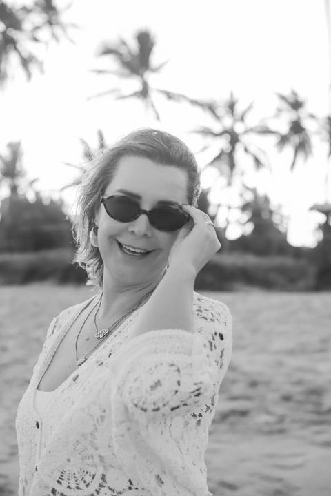 O que fazer em Praia do Forte: ensaio fotográfico entre amigas. Fotografia por Waldyr Lantyer, perfeita para eterO que fazer em Praia do Forte: ensaio fotográfico entre amigas. Fotografia por Waldyr Lantyer, perfeita para eternizanizar viagens e memórias.'