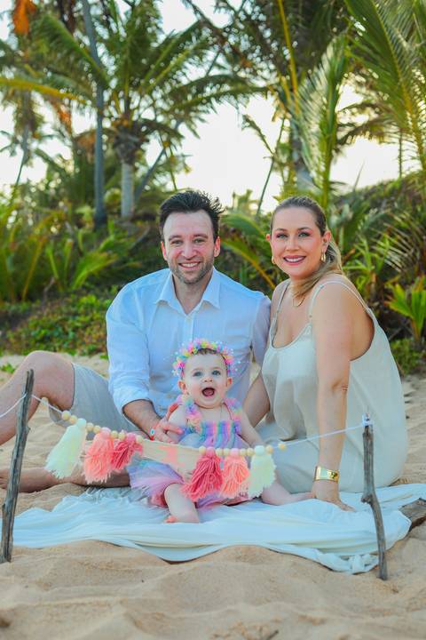 Pequenos passos na areia, grandes lembranças em família. O ensaio de 1 aninho da Celine no Iberostar Selection Praia do Forte transbordou amor, leveza e a energia única desse paraíso no litoral norte da Bahia.'