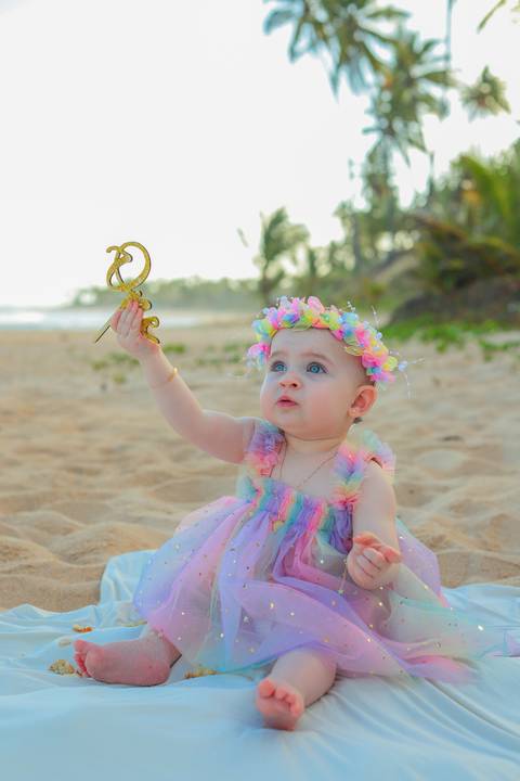 Pequenos passos na areia, grandes lembranças em família. O ensaio de 1 aninho da Celine no Iberostar Selection Praia do Forte transbordou amor, leveza e a energia única desse paraíso no litoral norte da Bahia.'