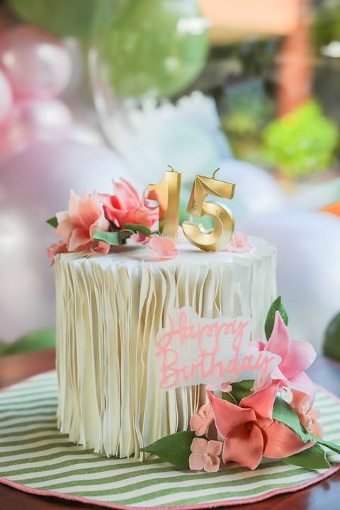 fotógrafo de 15 anos, fotografia de debutante, ensaio 15 anos na praia, fotógrafo Praia do Forte, fotos ao pôr do sol, fotografia intimista, fotos em família, fotografia emocional, ensaio feminino, fotógrafo profissional Bahia, storytelling fotográfico, á'