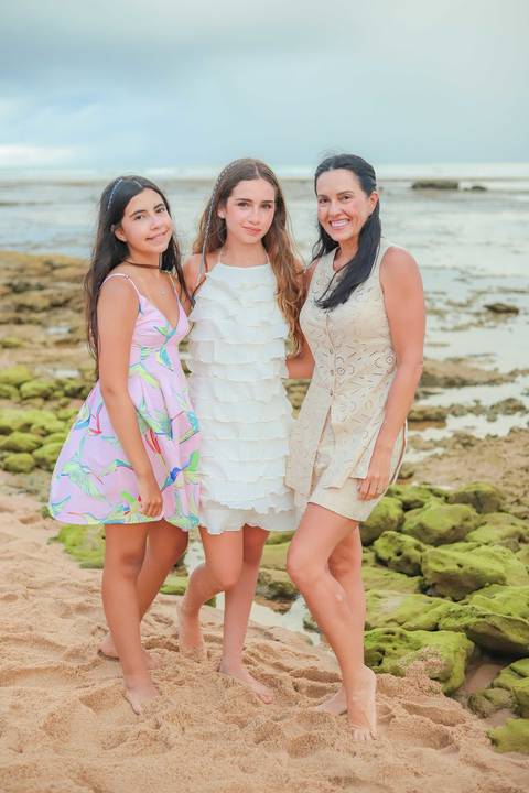 Waldyr Lantyer registrando histórias reais em um dos cenários mais lindos da Bahia.

Fotografar ao entardecer é parte essencial do que fazer em Praia do Forte.'
