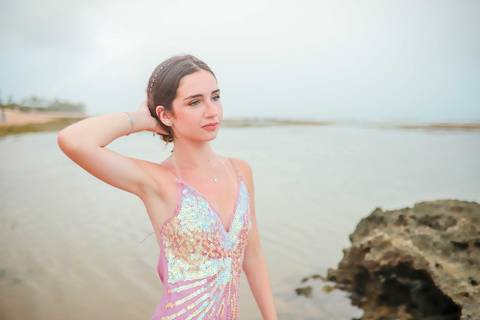 Waldyr Lantyer registrando histórias reais em um dos cenários mais lindos da Bahia.

Fotografar ao entardecer é parte essencial do que fazer em Praia do Forte.'