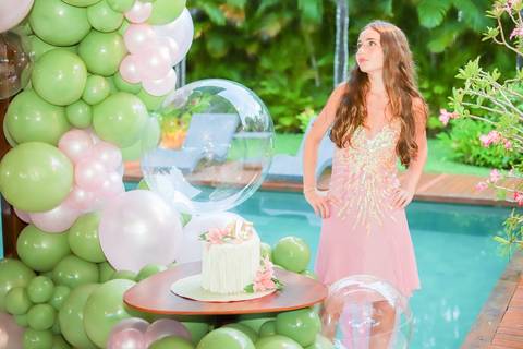 Waldyr Lantyer registrando histórias reais em um dos cenários mais lindos da Bahia.

Fotografar ao entardecer é parte essencial do que fazer em Praia do Forte.'