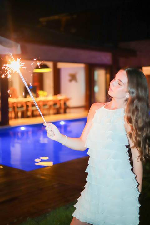 Fotos ao pôr do sol na Praia do Forte, um dos momentos mais especiais do que fazer no destino.

Ensaio de debutante com espontaneidade e sentimento, assinado por Waldyr Lantyer.'